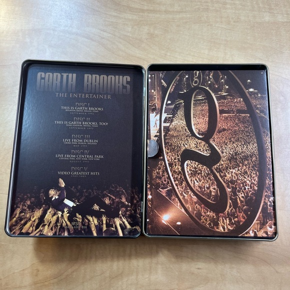 Garth Brooks - The Entertainer - 5 DVD Box Set - Picture 4 of 8